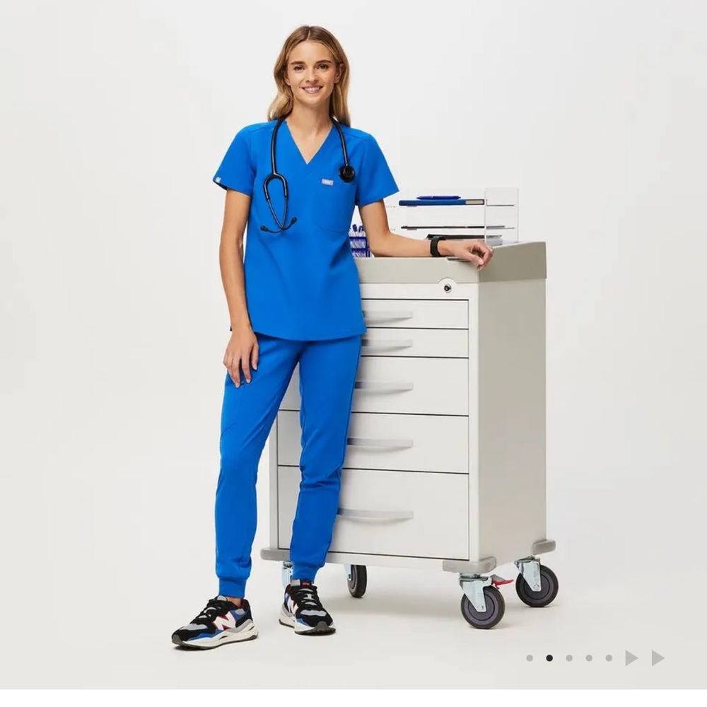 Figs scrubs